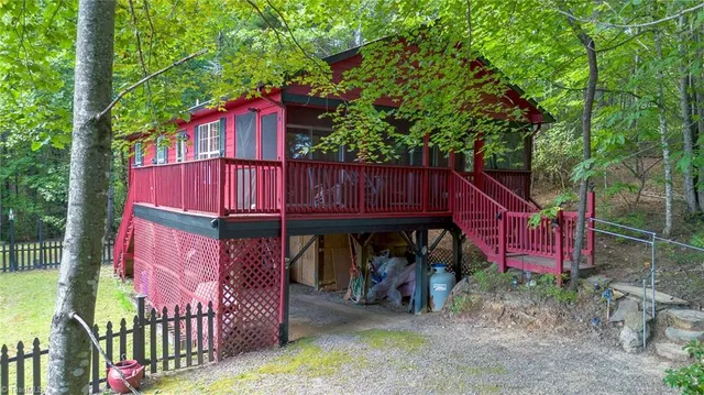 $299,900 | 582 Deer Crossing Lane, Lenoir, NC 28645