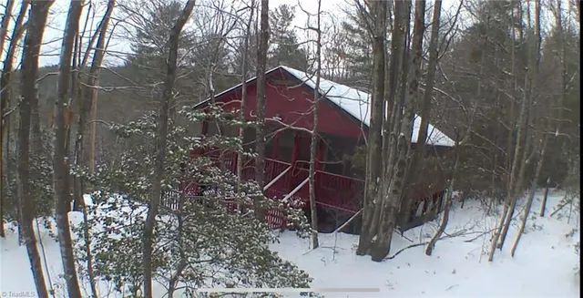 $299,900 | 582 Deer Crossing Lane, Lenoir, NC 28645