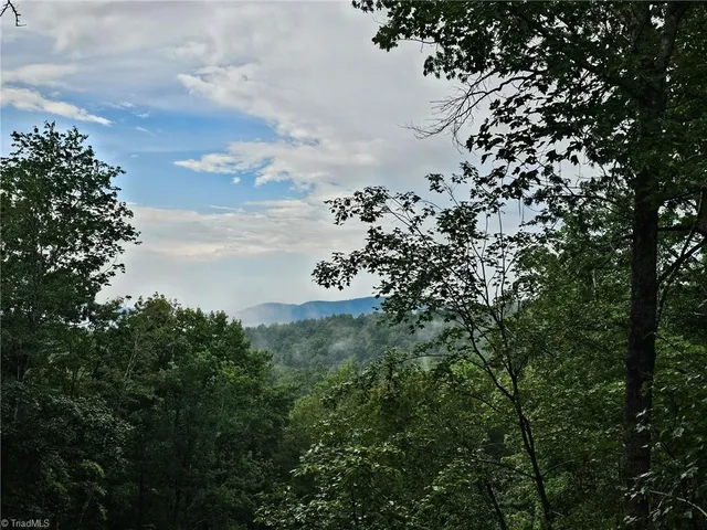 $299,900 | 582 Deer Crossing Lane, Lenoir, NC 28645