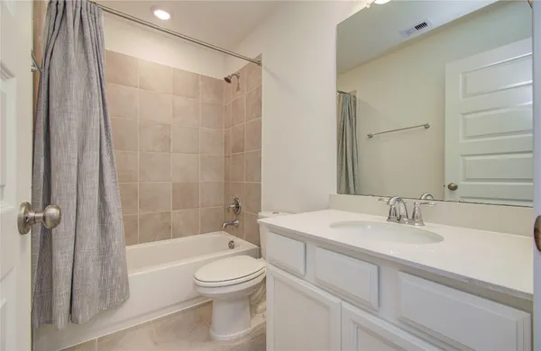 $4,000 | 2816 Oakheath Crest, Pearland, TX 77089