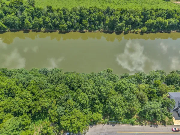 an aerial view of a yard