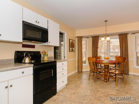 22 Pine Ridge Trail Arden, NC 28704 - Photo 8 of 23 Gallery Image 8