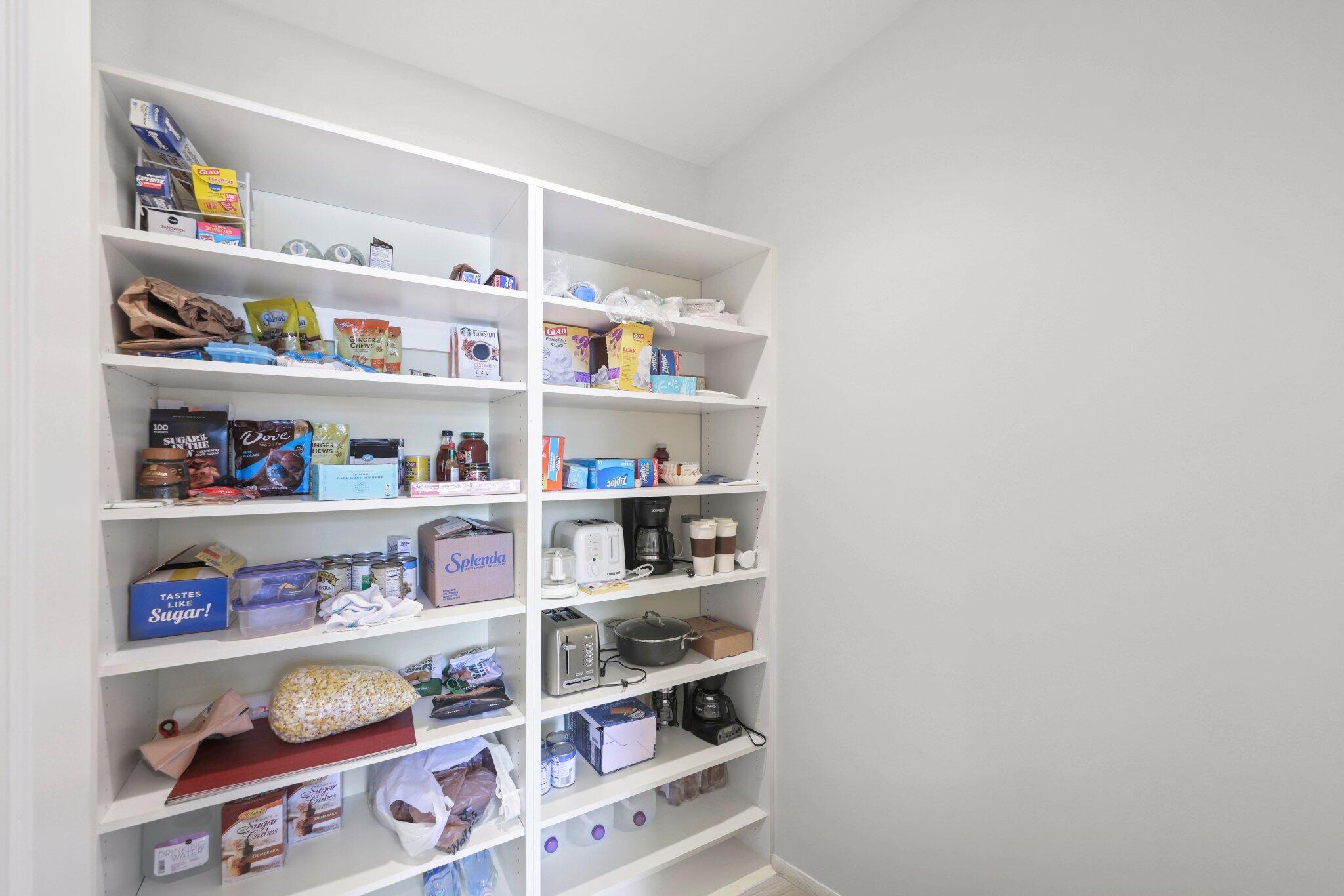 200 East Palmetto Park Road, Unit 19 Boca Raton, FL 33432 - Photo 23 of 62 Walk-in Pantry/Storage!