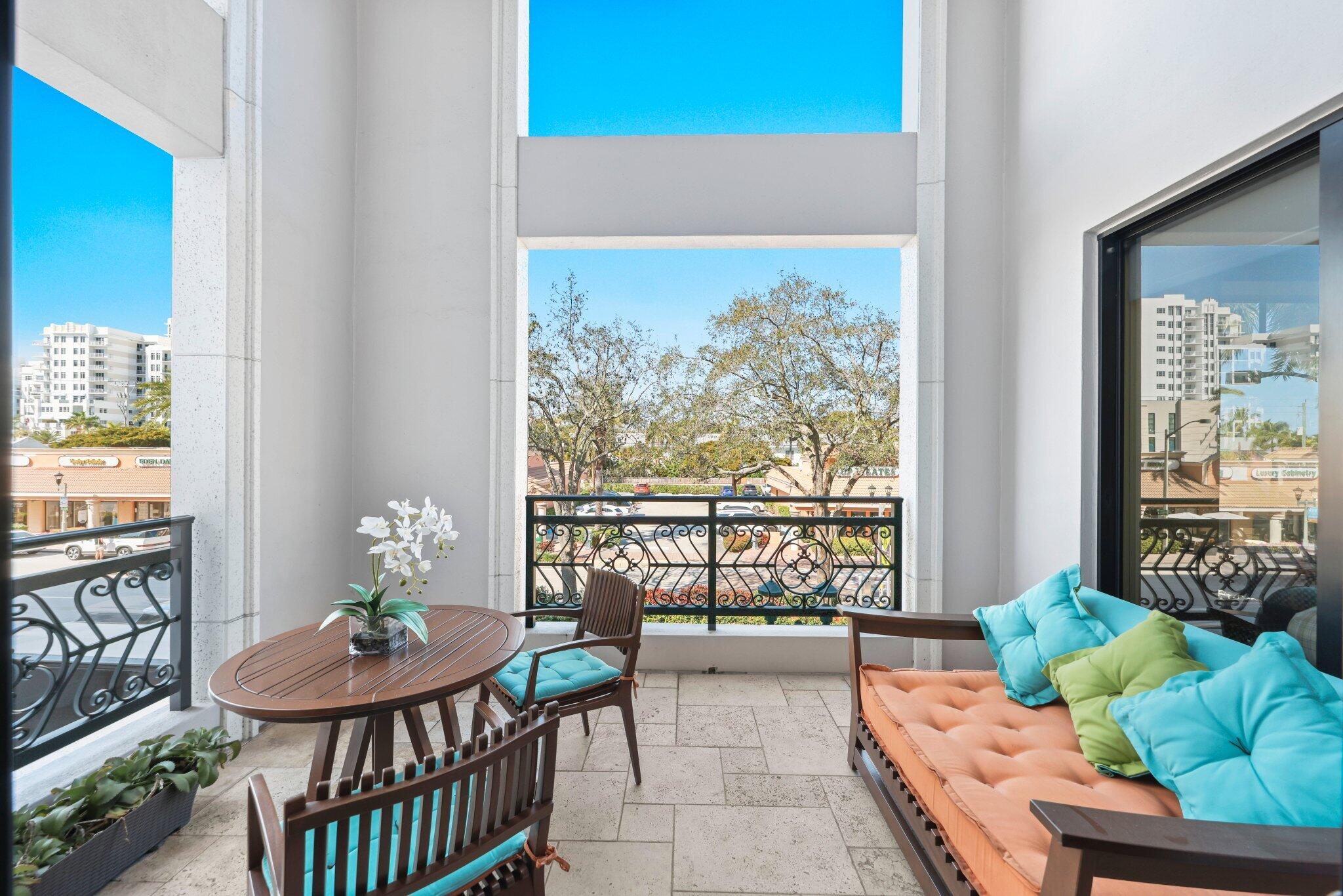 200 East Palmetto Park Road, Unit 19 Boca Raton, FL 33432 - Photo 4 of 62 200 East Palmetto Park Road - 15.jpg-SMA