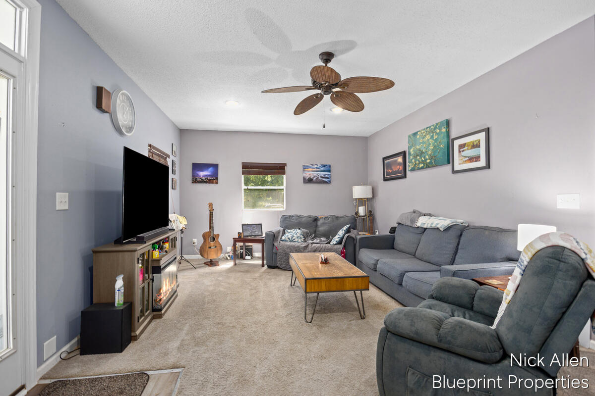 158 Wilson Street Coloma, MI 49038 - Photo 5 of 30 158-Wilson_005