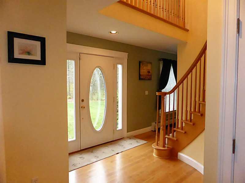 38 Lord Road Buxton, ME 04093 - Photo 2 of 31 Foyer.