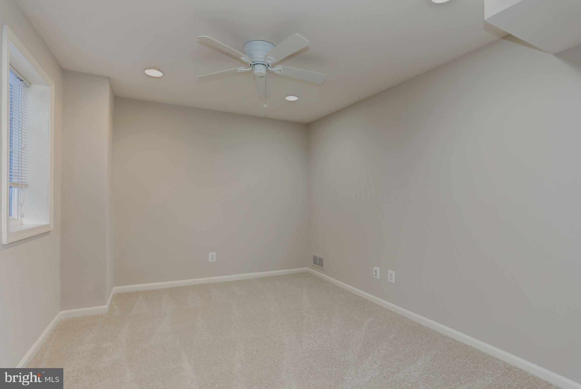 2402 Paddock Lane Reston, VA 20191 - Photo 22 of 30 Interior (General)