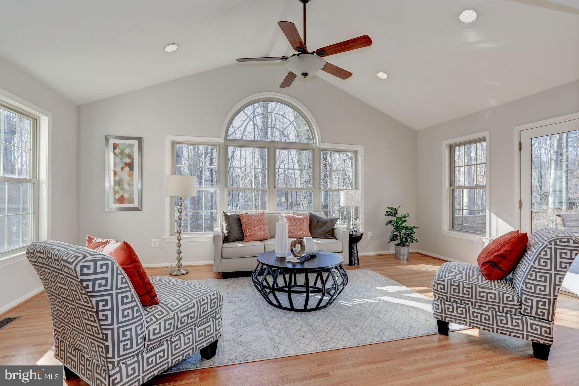 2402 Paddock Lane Reston, VA 20191 - Photo 8 of 30 Interior (General)