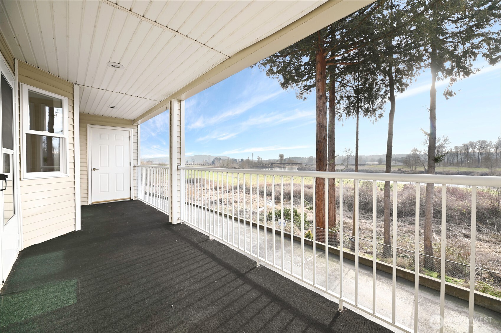 509 1st Street, Unit 104 Snohomish, WA 98290 - Photo 23 of 33 a view of a balcony