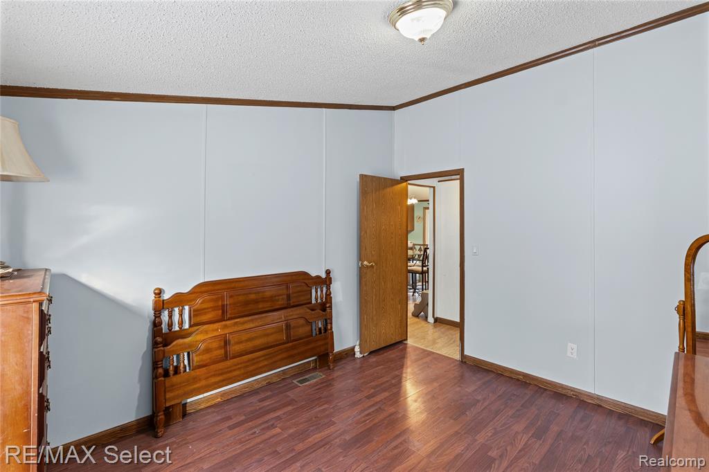 11061 Main Road Fenton, MI 48430 - Photo 18 of 27