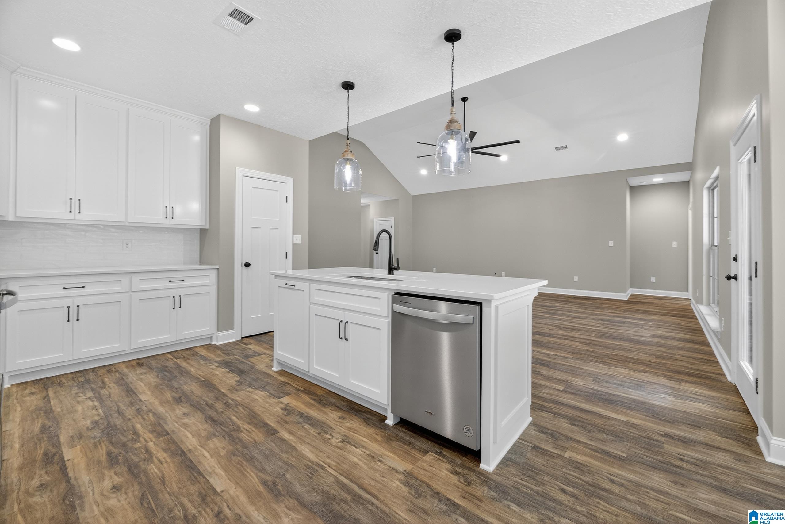 105 Meadow Creek Road Gadsden, AL 35905 - Photo 12 of 34