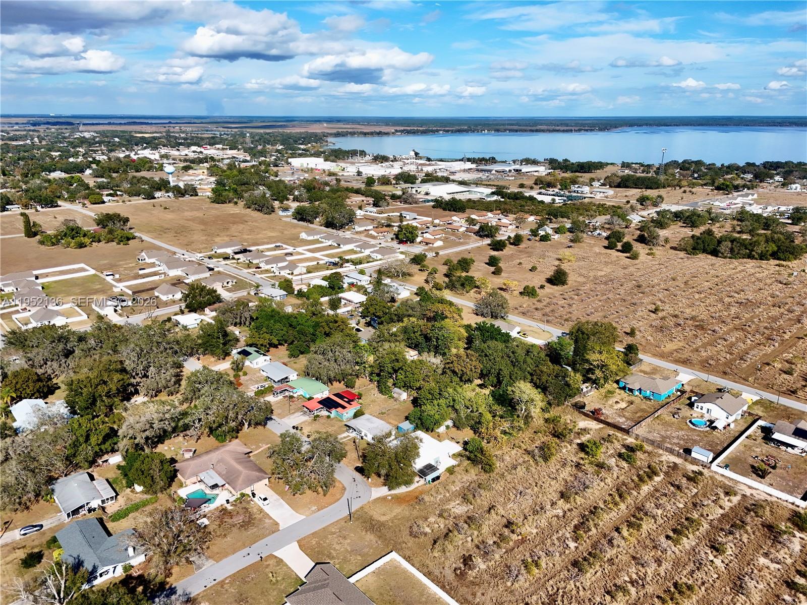0 Florida Street Frostproof, FL 33843 - Photo 5 of 11 a view of a city