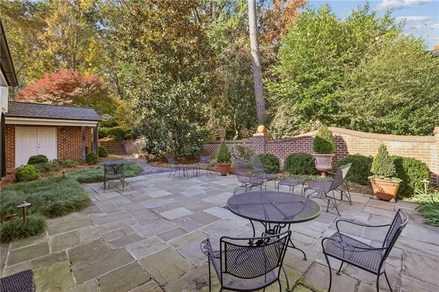 $2,400,000 | 4392 Club Drive Northeast, Atlanta, GA 30319