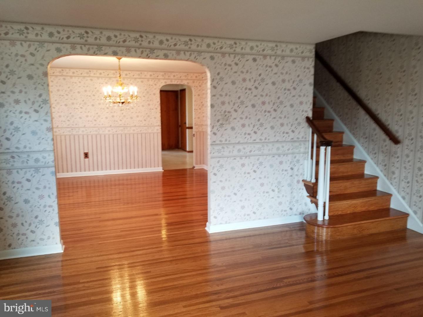 410 Morris Road Wayne, PA 19087 - Photo 3 of 21 Living Room
