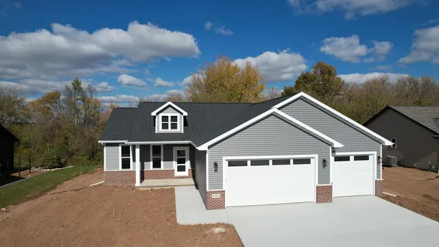 $459,900 | N1885 Medina Drive, Greenville, WI 54942