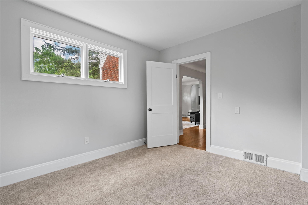 2050 Camelot Road Ann Arbor, MI 48104 - Photo 40 of 67
