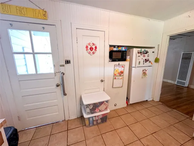 $265,000 | 407 4th Avenue, Smithville, TX 78957