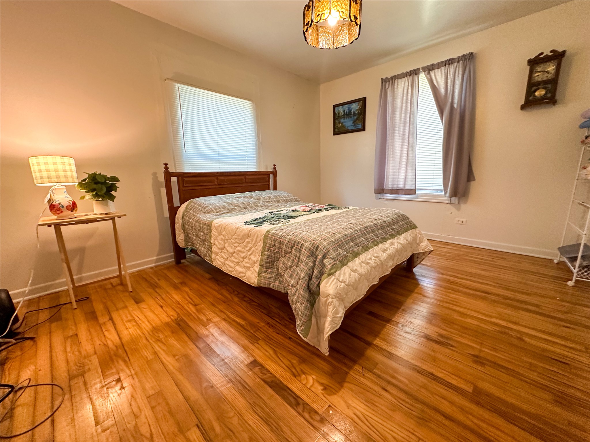 407 4th Avenue Smithville, TX 78957 - Photo 30 of 37 a bedroom with a bed and window