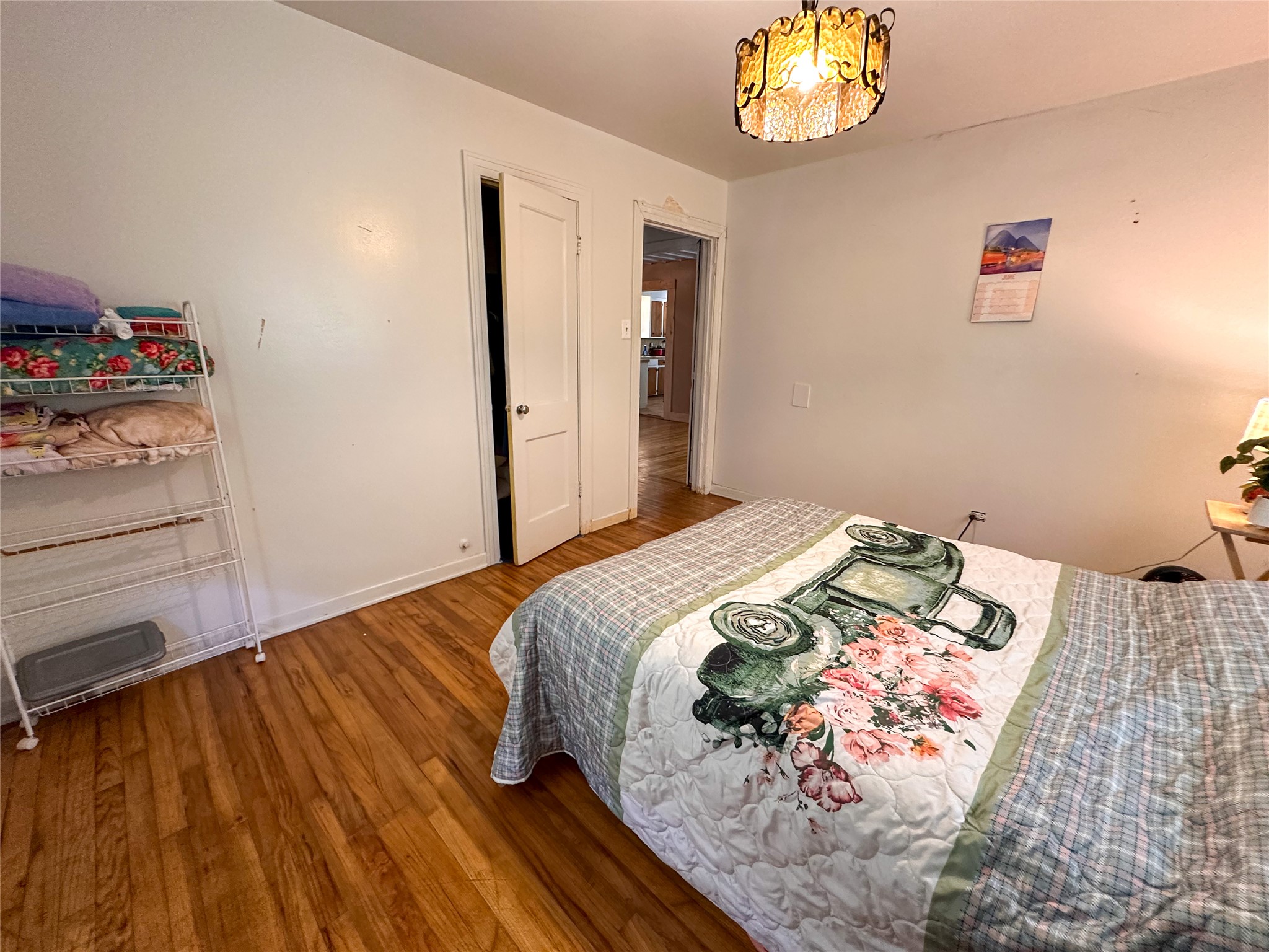 407 4th Avenue Smithville, TX 78957 - Photo 31 of 37 a bedroom with bed and a window