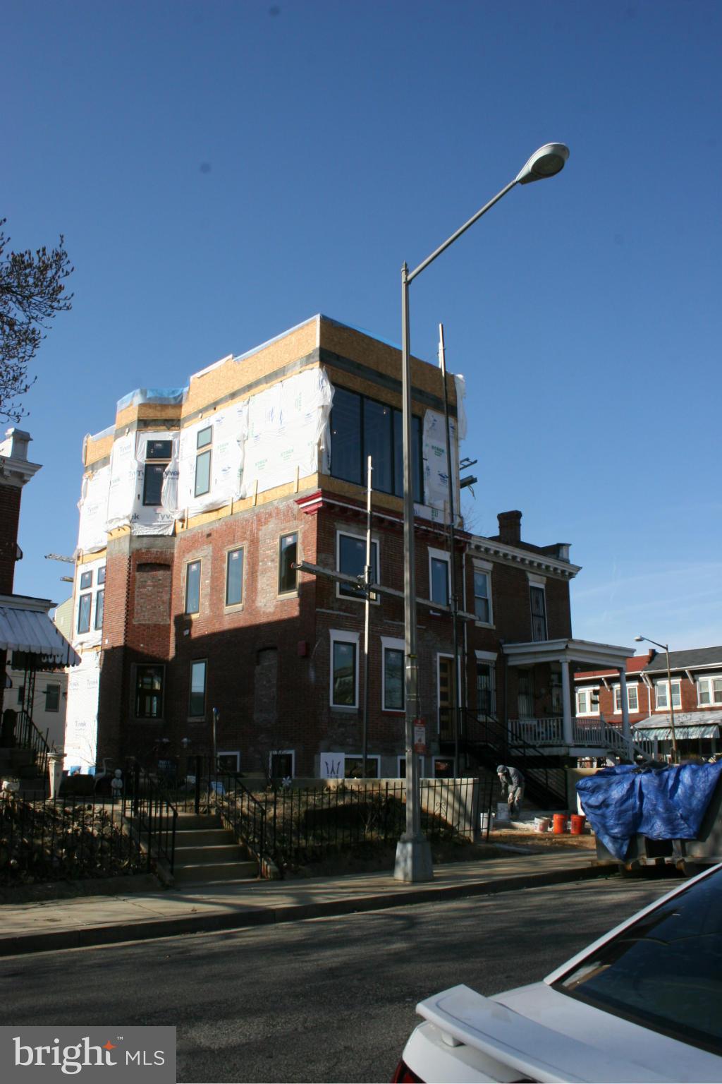 451 Park Road Northwest Washington, DC 20010 - Photo 2 of 4 View