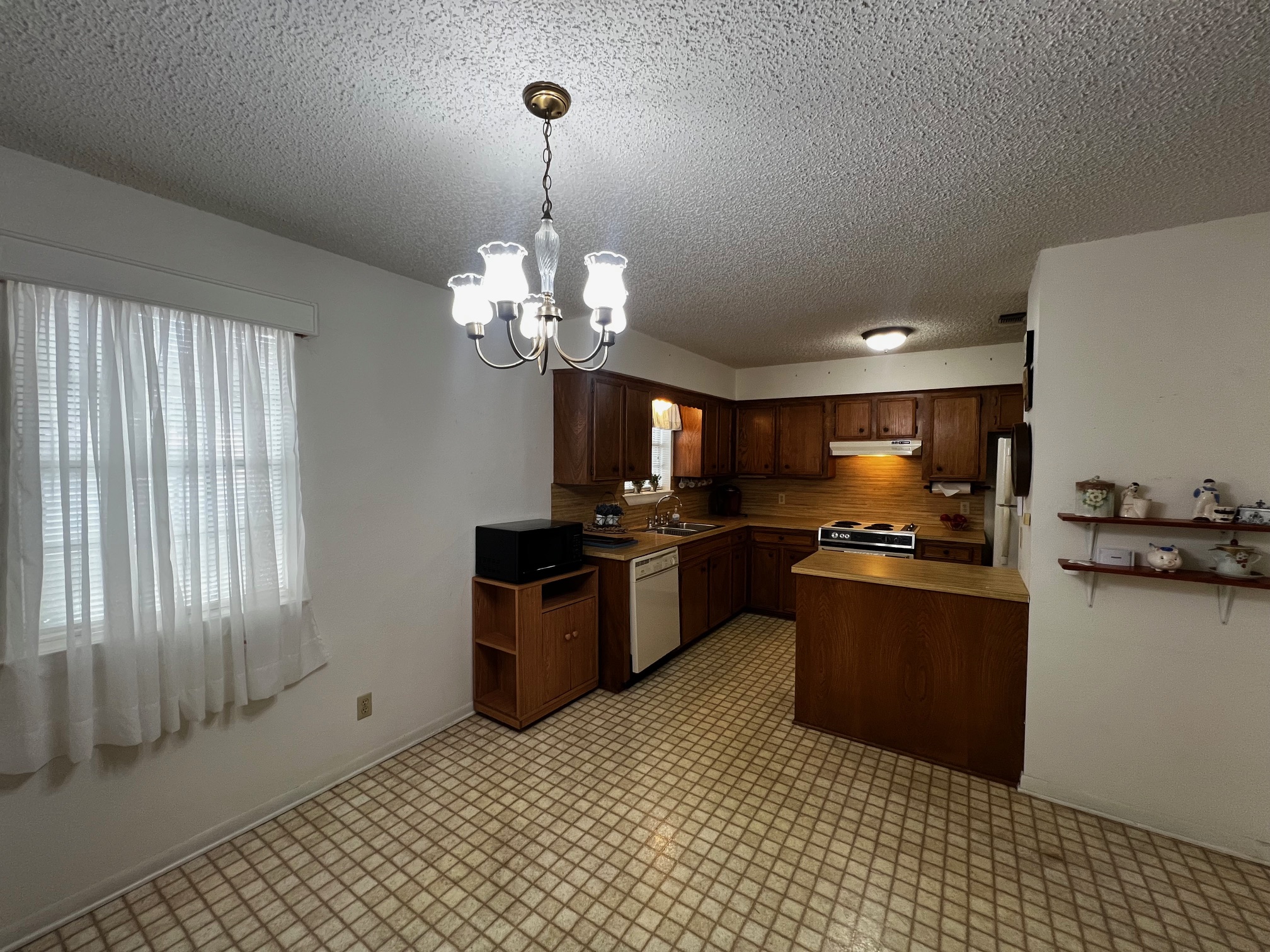 240 Reed Circle La Grange, TX 78945 - Photo 8 of 15