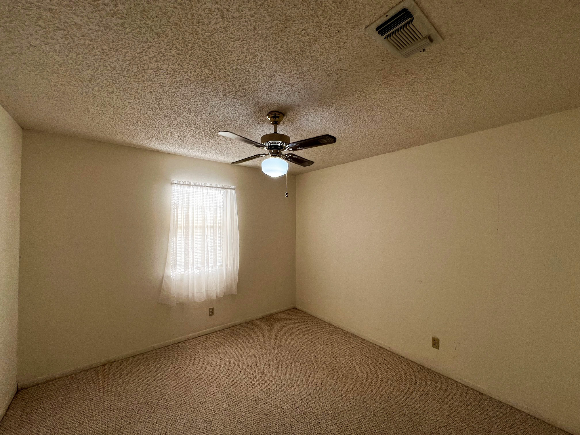 240 Reed Circle La Grange, TX 78945 - Photo 10 of 15