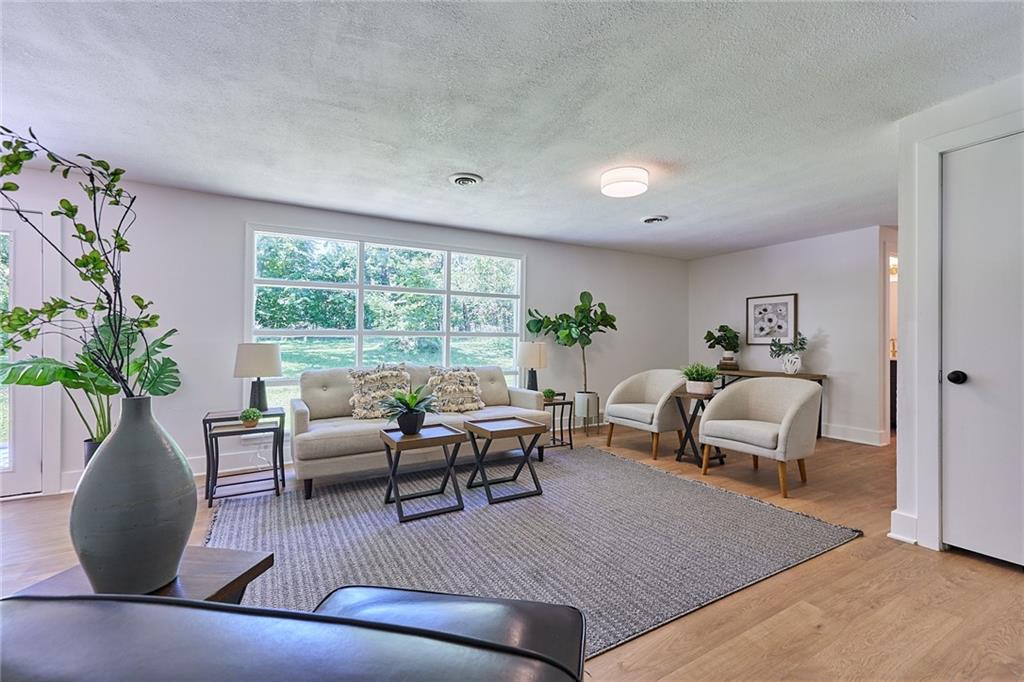7204 Raytown Road Raytown, MO 64133 - Photo 4 of 24
