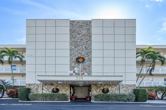 a view of a entryway