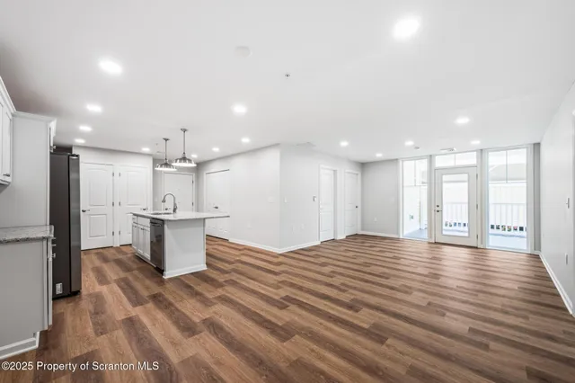 $2,500 | 40 Zackery Way, Old Forge, PA 18518