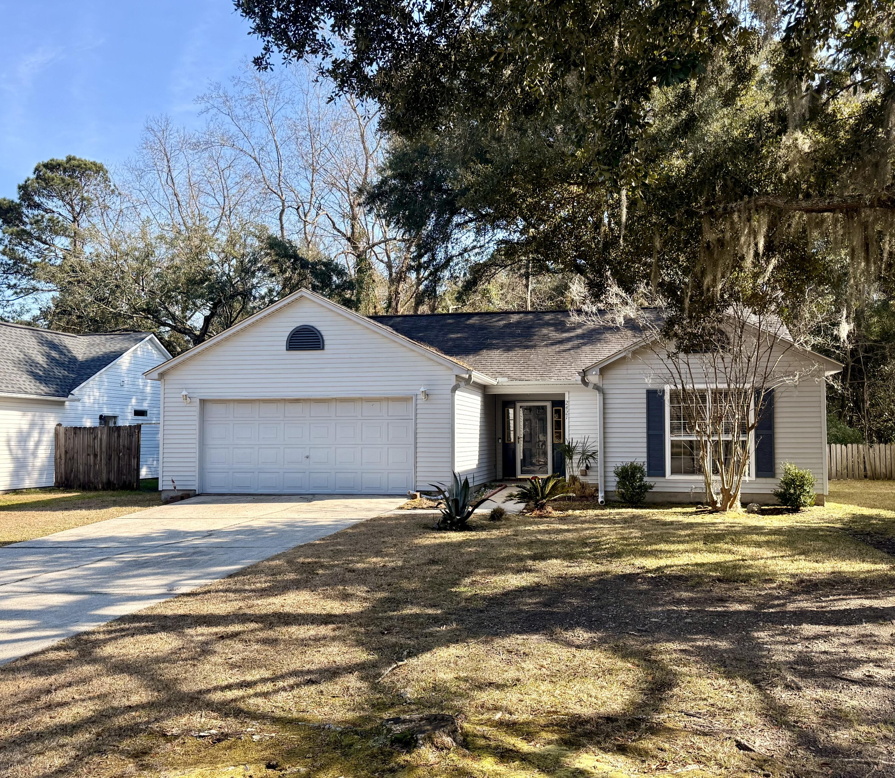 2421 Castlereagh Road Charleston, SC 29414 - Photo 1 of 3 EF10A49F-B05C-418C-AA38-9EA9BAE4B289