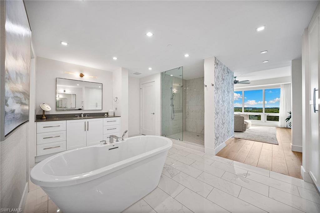 13915 Old Coast Road, Unit 506 Naples, FL 34110 - Photo 15 of 38