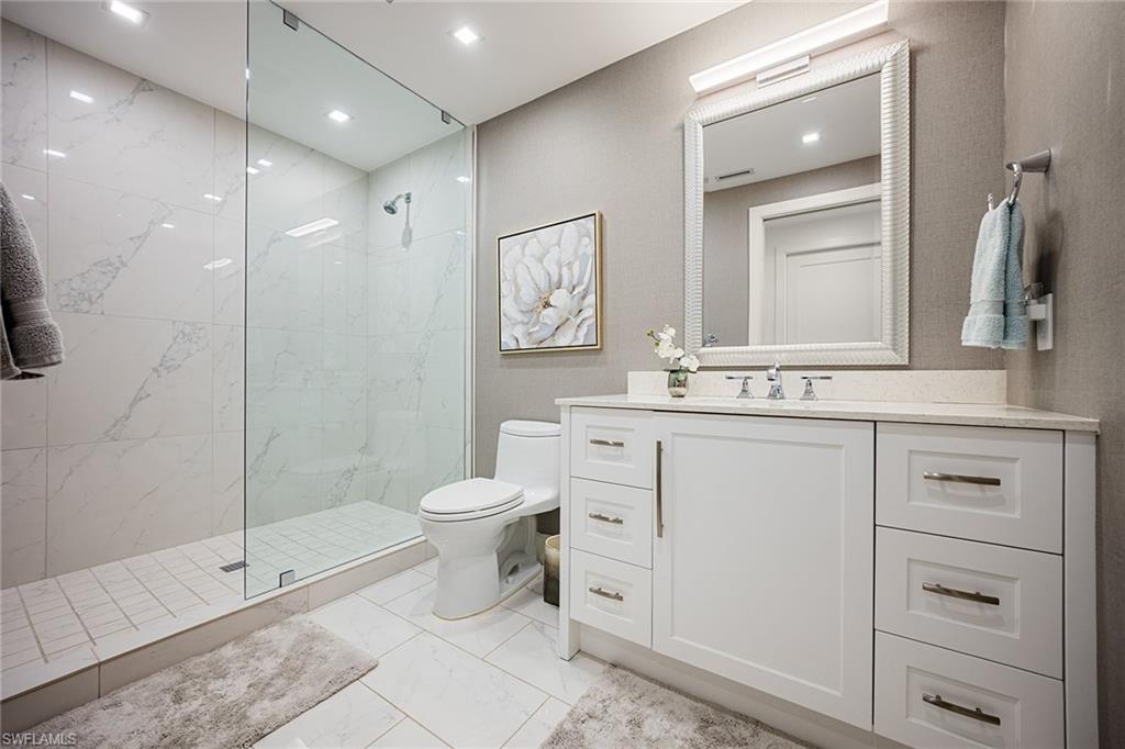 13915 Old Coast Road, Unit 506 Naples, FL 34110 - Photo 17 of 38