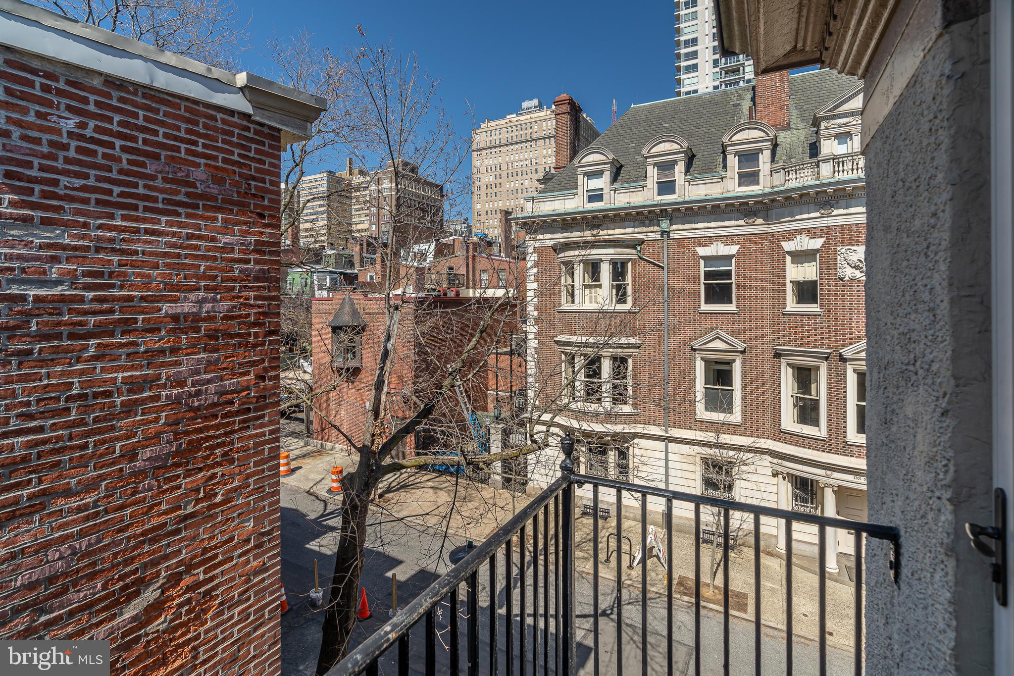 1700 Delancey Place Philadelphia, PA 19103 - Photo 32 of 44