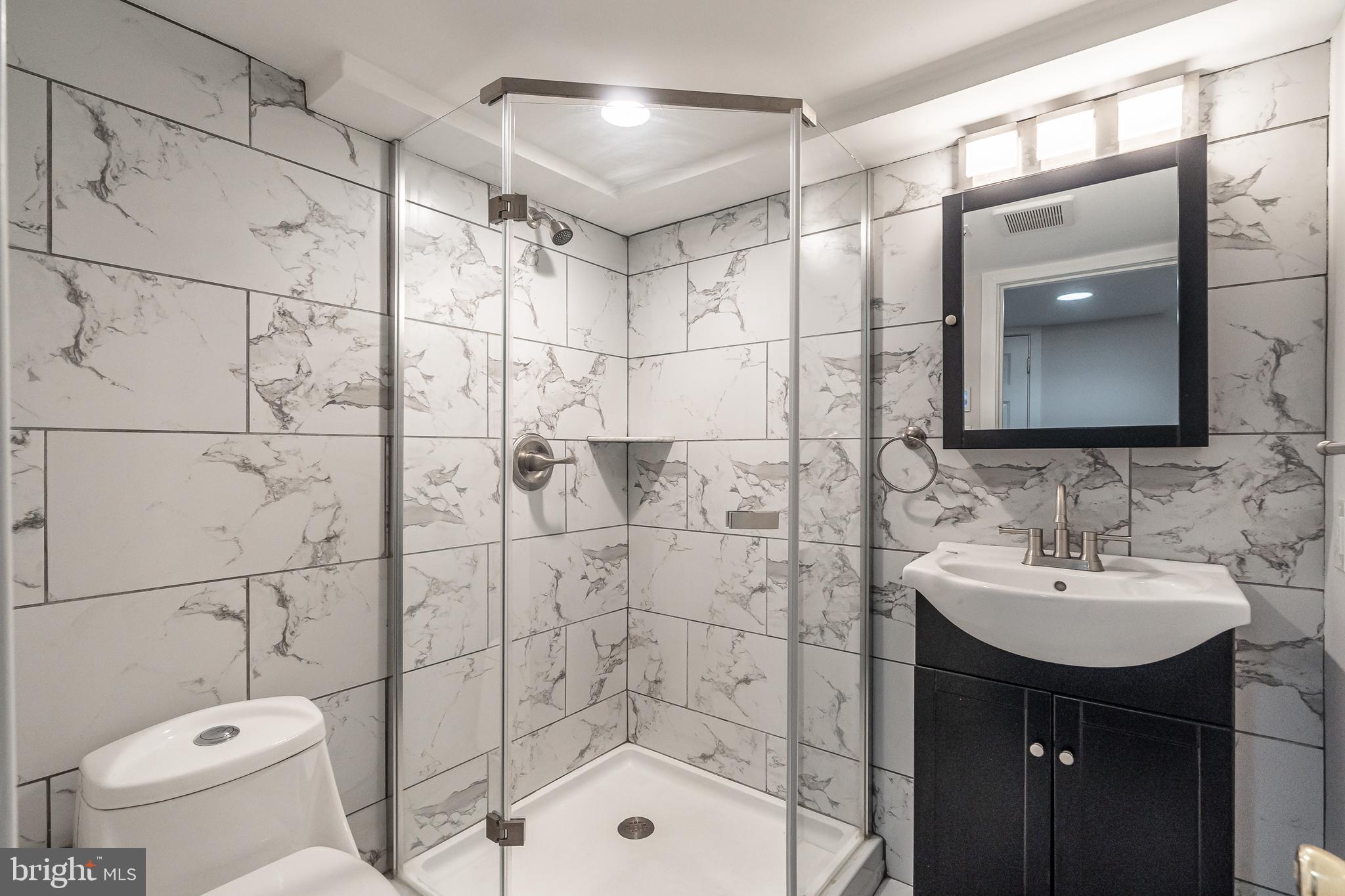1700 Delancey Place Philadelphia, PA 19103 - Photo 38 of 44