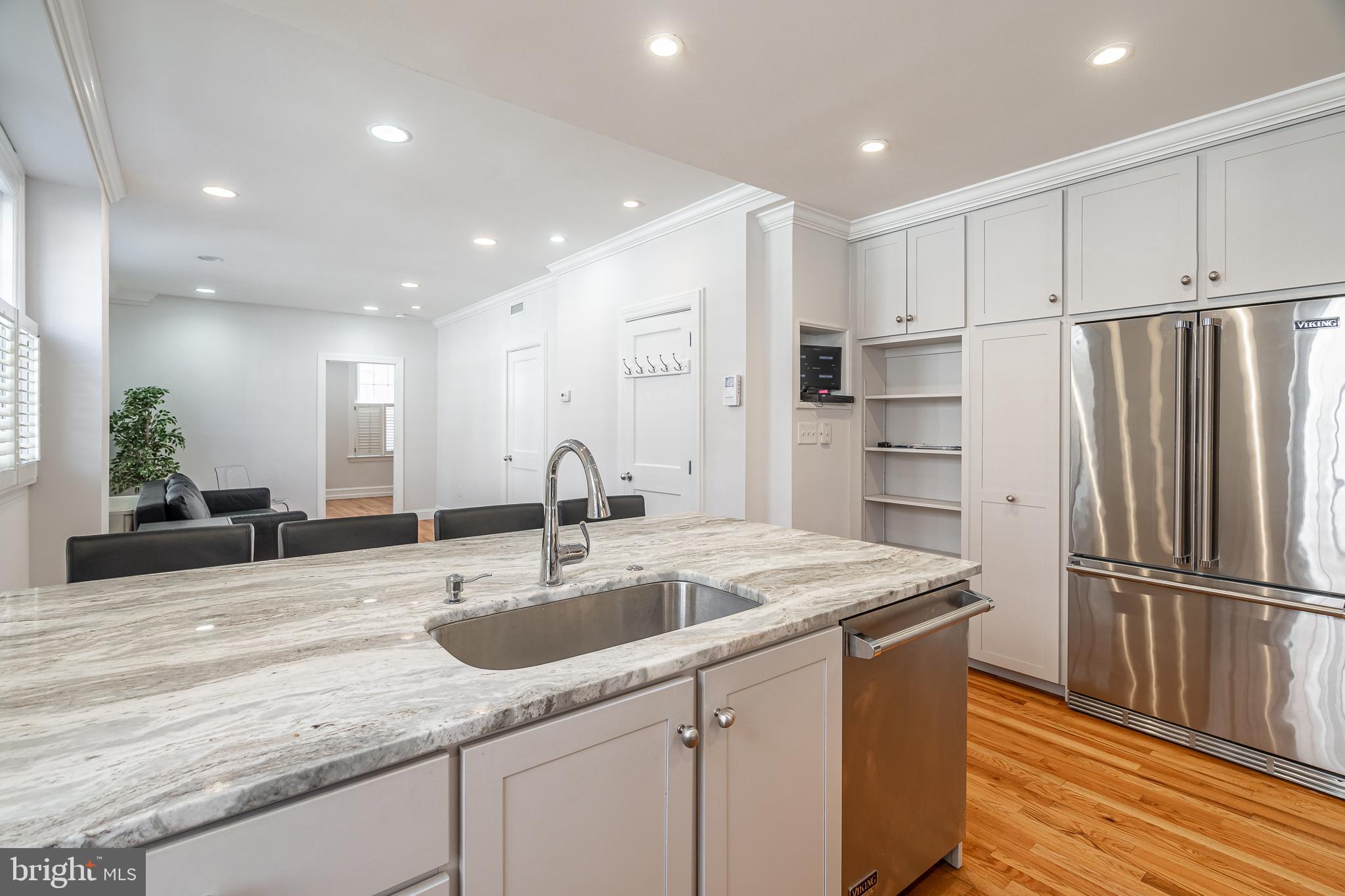 1700 Delancey Place Philadelphia, PA 19103 - Photo 8 of 44