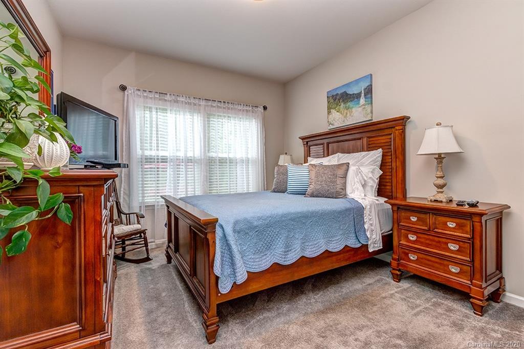 2237 Bluebell Way Tega Cay, SC 29708 - Photo 14 of 32