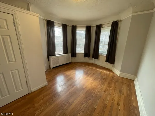 $2,200 | 43 Mapes Avenue, Unit 1R, Newark, NJ 07112