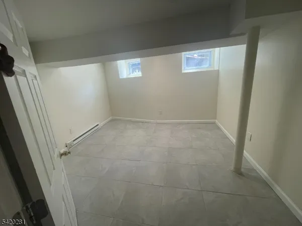 $2,200 | 43 Mapes Avenue, Unit 1R, Newark, NJ 07112