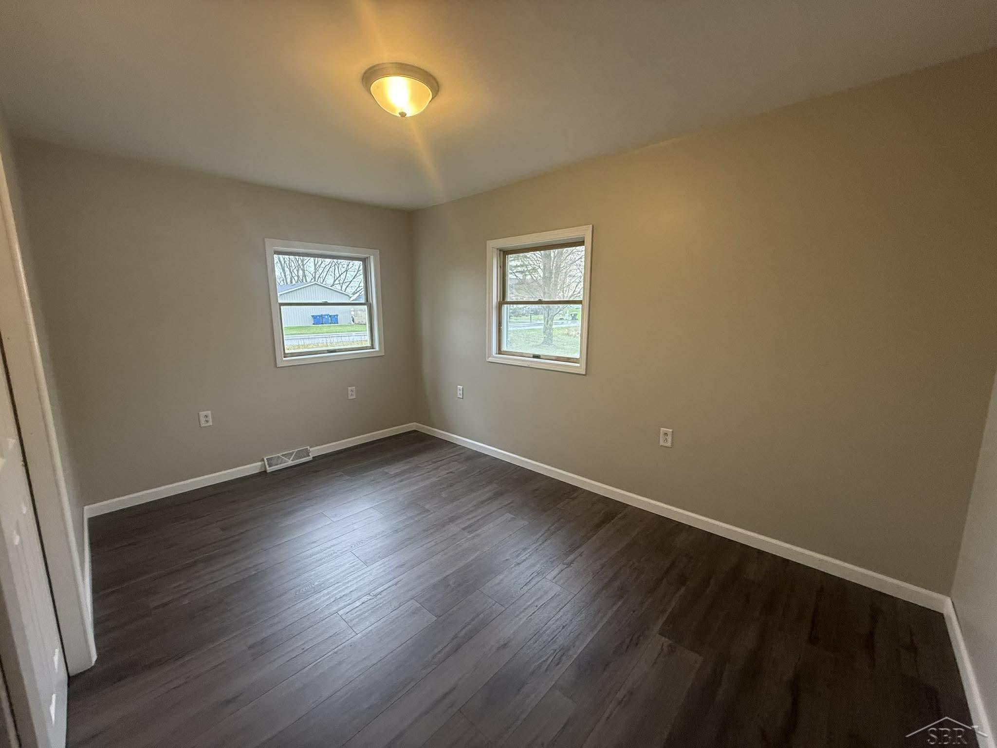 1442 South 11 Mile Road Auburn, MI 48611 - Photo 9 of 16
