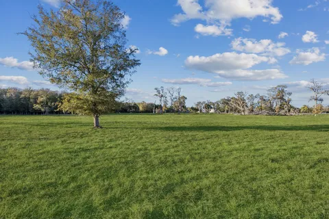 $1,750,000 | 4802 Riverbend Court, Fulshear, TX 77441