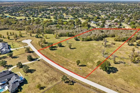 $1,750,000 | 4802 Riverbend Court, Fulshear, TX 77441