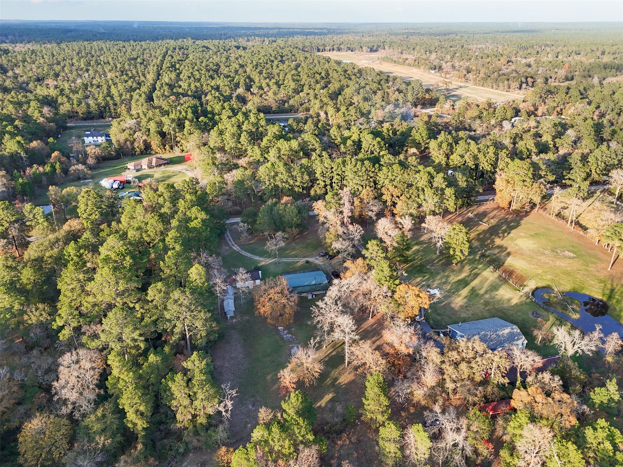 31351 Buckeye Road Waller, TX 77484 - Photo 35 of 36 a view of lake and mountain