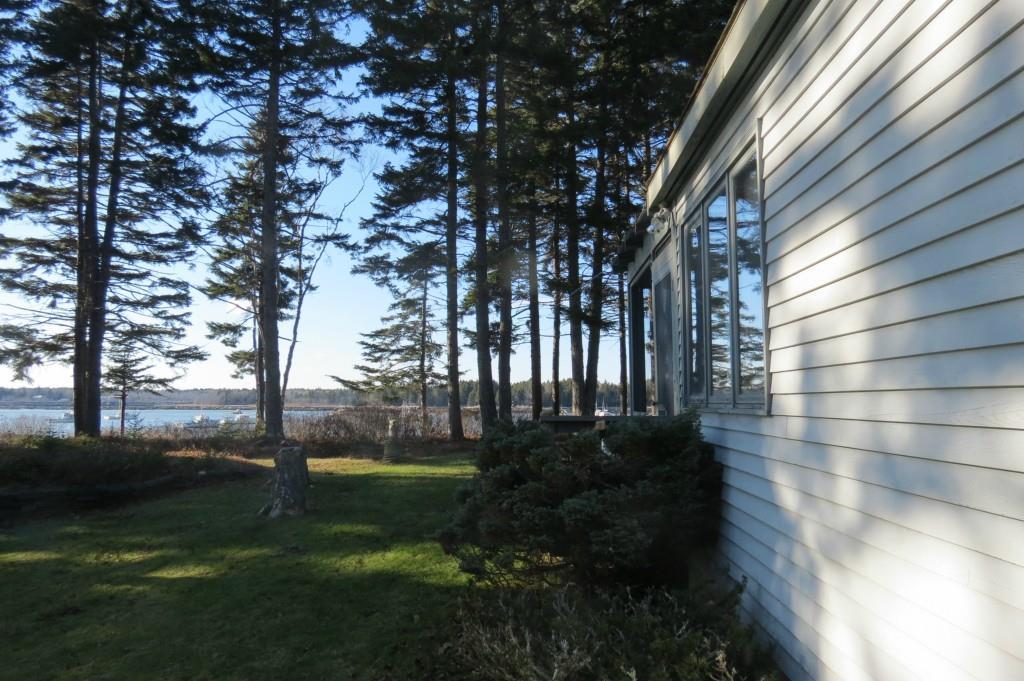 39 Rocky Point Road Spruce Head, ME 04859 - Photo 10 of 23 Photo