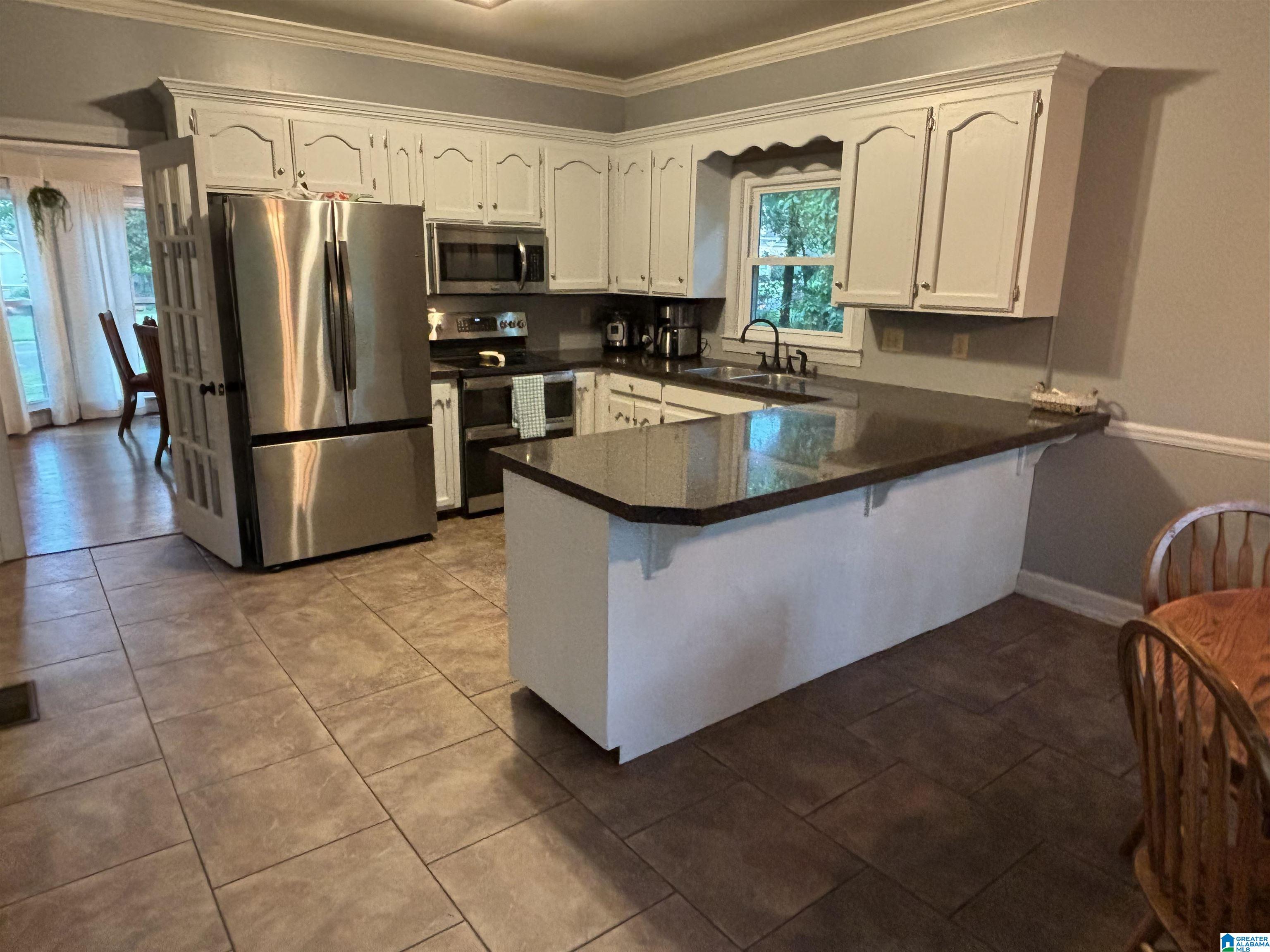 202 Newgate Circle Alabaster, AL 35007 - Photo 9 of 19