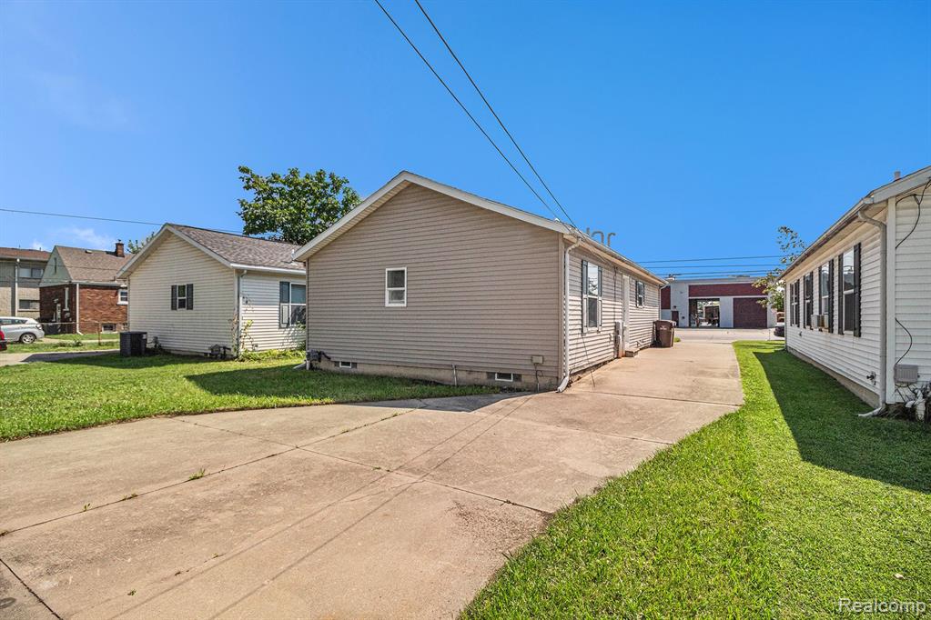 4016 Howe Road Wayne, MI 48184 - Photo 38 of 40