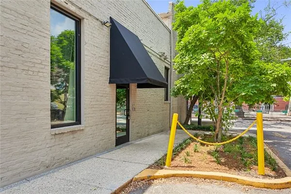 $419,500 | 427 Esplanade Avenue, Unit 201, New Orleans, LA 70116