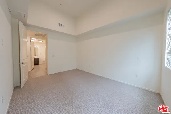 $4,200 | 124 West Colorado Street, Unit 105, Glendale, CA 91204