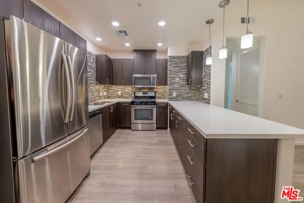 $4,200 | 124 West Colorado Street, Unit 105, Glendale, CA 91204