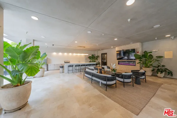 $4,200 | 124 West Colorado Street, Unit 105, Glendale, CA 91204