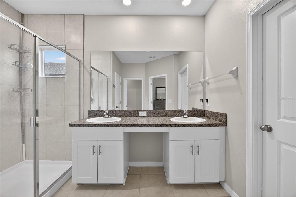 31885 Blue Passing Loop Wesley Chapel, FL 33545 - Photo 29 of 43